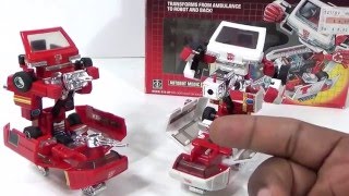 TRANSFORMERS G1 IRONHIDE amp RATCHET TOY REVIEW [upl. by Eeroc635]