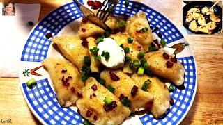 Pierogi Ruskie z Białym Serem Podsmażane na BoczkuRussian dumplings with white cheese and bacon [upl. by Ranchod50]