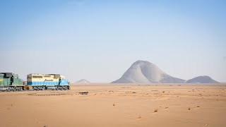 Der längste Zug der Welt  Sahara Mauretanien  730 Minuten Vorbeifahrt [upl. by Hotchkiss]