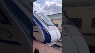 train railway travel indianrailways amazingfacts fact travelvlog vandesadharan trains💓💓💓💔😱😱 [upl. by Leahcimnaes]