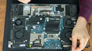 TUTORIAL Alienware X17 R2 Repaste READ DESCRIPTION VERY IMPORTANT NOTE  NO COMMENTARY [upl. by Aihsercal]