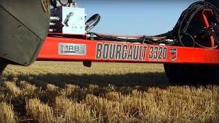 Bourgault 3320 Paralink Hoe Drill [upl. by Lemieux]