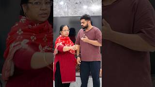 Gaurav k haath say mummy nai apple kyu chin liya shorts youtubeshorts gauravaroravlogs [upl. by Remsen]