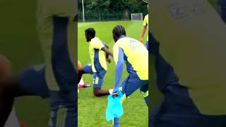 Bertrand Traoré à lentraînement avec lAjax dAmsterdam [upl. by Florentia731]