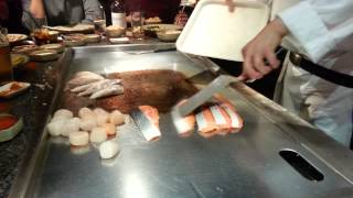 Teppanyaki Benihana London 鉄板焼き Japanese BBQ [upl. by Ahsemed87]