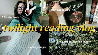 reading twilight for the FIRST TIME ✨🌙 twilight reading vlog PART I [upl. by Roseanne]