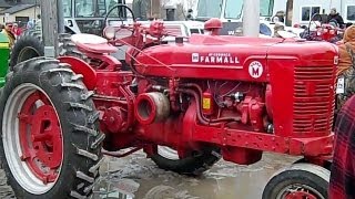 Farmall Super M Tractor Sold for 3150 on Illinois Auction [upl. by Gnil410]