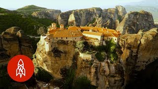 Meteora los monasterios griegos suspendidos en el cielo [upl. by Oiznun]