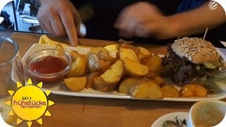 Profikoch testet vegetarisches Restaurant in Lübeck  Sat1 Frühstücksfernsehen [upl. by Lesh823]