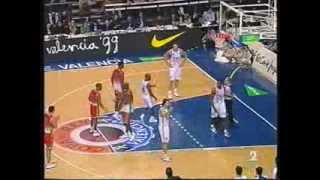 Final Copa del Rey 1999 Tau Cerámica Baskonia Caja San Fenrnando [upl. by Evot]