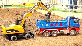 RC CONSTRUCTION MODELS amp RC TRUCKS IN MOTION CAT MOBILE EXCAVATOR [upl. by Arahsit]