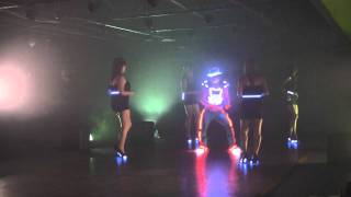 El Electrico Makeing Hes How to Dance Tribal Videos With MUN2 Televison 1092011 Part 2 [upl. by Ribal]