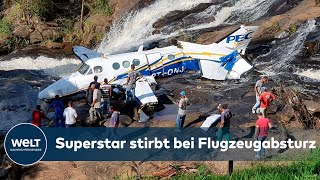 FLUGZEUGABSTURZ Brasilien trauert um Sängerin Marília Mendonça [upl. by Kerrie]