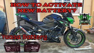 How to change battery on Kawasaki Z400  DIY  YTX9BS Yuasa Battery  RGS [upl. by Raybourne]