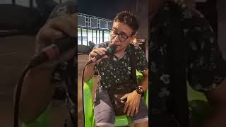 ESAUD Suárez cantando karaoke [upl. by Aneri]