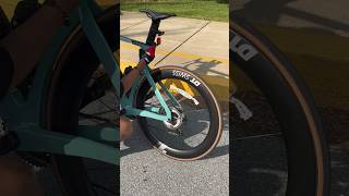 What do you think about the Canyon Aeroad CF SLX 8 Di2 2024 version Details in description below [upl. by Leola]