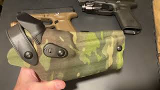 Lets Take a Look Safariland 6304RDS for Glock G17 Gen 5 MOS Streamlight TLRHL and TLR7A [upl. by Nivalc]