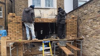 We got a lintel in  Rescuing a cowboy build  Day 42 [upl. by Eckardt324]