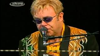 Elton John  Live in São Paulo Brasil 2009  Skyline Pigeon amp Your Song [upl. by Aklog860]