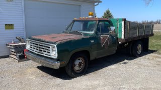 Will she start and dump 1976 Dodge D300 stake bed dump truck [upl. by Nykal447]