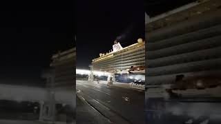 Die Ankunft von Mein Schiff 3 am Kreuzfahrt Terminal Bremerhaven am 22 10 2023 [upl. by Lynnett]