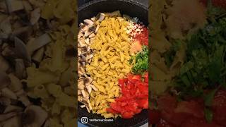 TEK TENCEREDE MAKARNA 🍝 makarnatarifi pratiktarifler shorts pasta foodlover [upl. by Ecertal284]