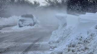 quotBleiben Sie zu Hausequot Sturm und Schnee in Bulgarien [upl. by Gare]