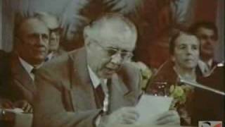 Enver Hoxha takohet me zgjethesit pjesa 1 wwwalbanianmoviesorg mpg [upl. by Correy]