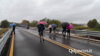 Susegana  Il ponte sul Piave chiuso [upl. by Alegnasor]