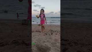 Parte 2 da praia 🏖️ kidsvideo diadepraia praiana candeias [upl. by Wolford]