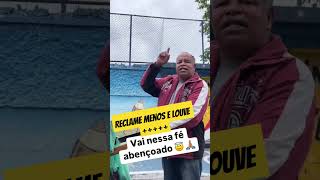 Vendedor ambulante chama atenção com sua voz ao sair cantando pelas ruas shorts short viral new [upl. by Tilford]