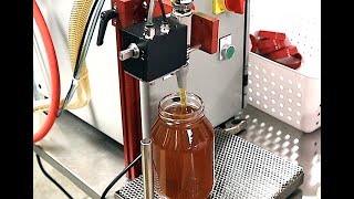 Bottling Honey With a Dadant Fillmaster and a Chadam Filler [upl. by Sibley]