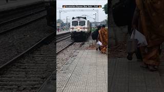 12802 NDLS  PURI 🔥Purushottam Express🔥 arrived on mirzapur ndls puri prayagraj bhubaneswar [upl. by Yslek596]