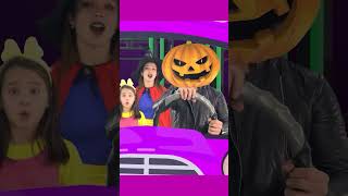 Canción de Halloween de Las Ruedas del Bus  Hokie Pokie Canciones Infantiles  shorts  №2 [upl. by Suoivatco]