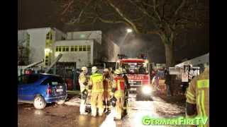 Berliner Feuerwehr  Teleskopmast 50  Brand 8  Holzstr  Gesundbrunnen [upl. by Kuhn]