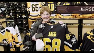 Jaromir Jagrs mother Anna Jagrova has truly captured our hearts 💖 [upl. by Yelsehc105]