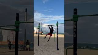 Combeando streetworkoutmotivation streetworkout motivation acrobatics [upl. by Lionel]