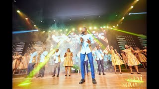 CHORAL HIGHLIFE PRAISE MEDLEY  Ayeyi Ndwom Concert  VocalEssence Chorale Ghana [upl. by Dahs69]