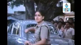 Kartavyam Movie  Vijayashanti Action Scene [upl. by Aoniak758]