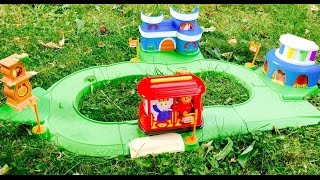 DANIEL TIGERS NEIGHBOURHOOD Trolley Track Toy Set [upl. by Ah234]