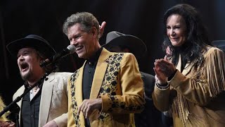 Randy Travis Sings New AI Song  Years After Stroke Took His Voice [upl. by Viola]