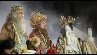 Madrid three kings parade  Cabalgata de los Reyes Magos Madrid Spain tourism  Spanish travel video [upl. by Anytsirk]