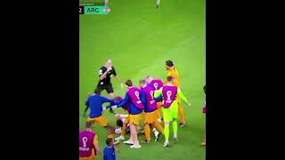 Van dijk body slams Paredes subscribe like viral [upl. by Llenyt]