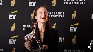 Abke Haring wint Gouden Kalf voor Beste Hoofdrol Dramaserie  EY Gouden Kalveren 2024 [upl. by Somerset]