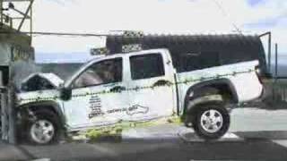 Crash test of 2006 Chevy Colorado [upl. by Carolynne]