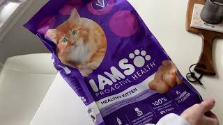 IAMS PROACTIVE HEALTH Healthy Kitten Dry Cat Food with Chicken Review [upl. by Phillie]