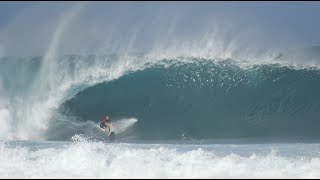 Flynn Novak StandUp Barrel at Pipeline 1232023  Shannon Reporting [upl. by Sandeep]