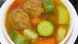 SOPA DE ALBONDIGAS HONDURENAS [upl. by Carlene]