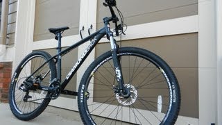 2013 Diamondback Response Xe 29er Mountain Bike overview [upl. by Rudelson]