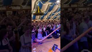 Oktoberfest München  Der Loisach Marci und sein Alphorntechno 😎 [upl. by Infield]